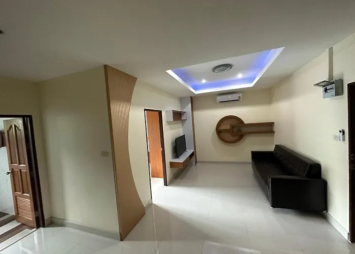 Prautamnak Grand Apartments